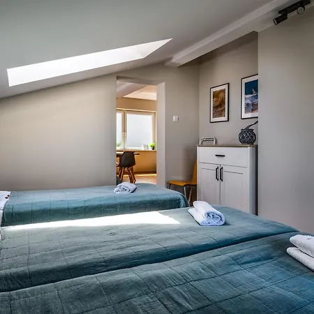 Zloty Piach 公寓式酒店 3*